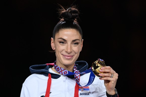 Ivana Španović se razvela nakon dve godine braka, a pre Marka je 10 godina bila u vezi: Trener ju je verio, a onda PUKLA TIKVA