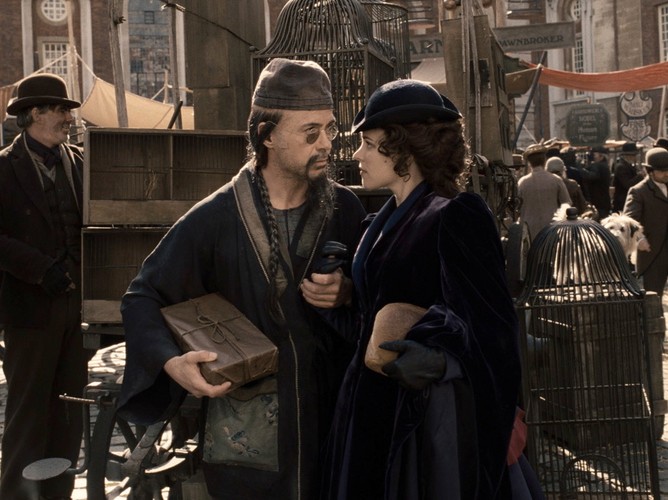 'Sherlock Holmes: Gra cieni' (Robert Downey Jr. i Rachel McAdams)