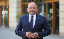 Kolejny poseł SP krytykuje ruch premiera. "Dymisja szefa GIOŚ była przedwczesna"