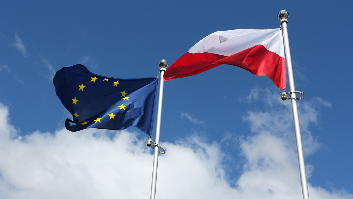 Polexit. Najnowszy sondaż. Coraz więcej Polaków chce wyjścia z Unii Europejskiej