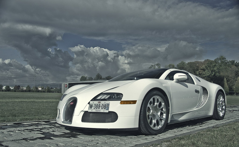 Bugatti Veyron Grand Sport: luksus absolutny