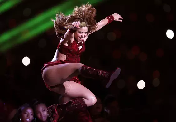 To dzięki tym sześciu ćwiczeniom Shakira wyglądała TAK podczas występu  na Super Bowl