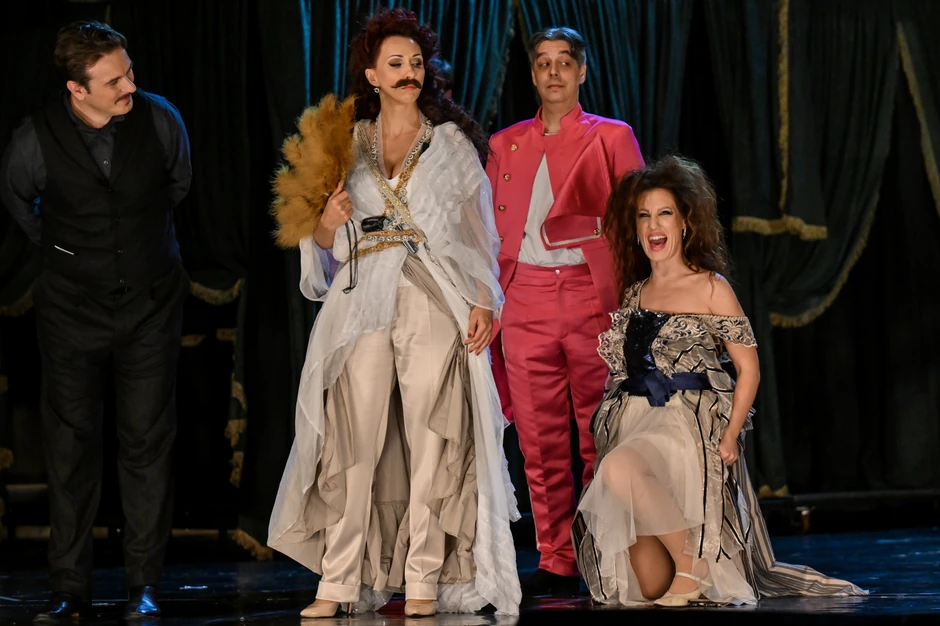 Opereta "Slepi miš"