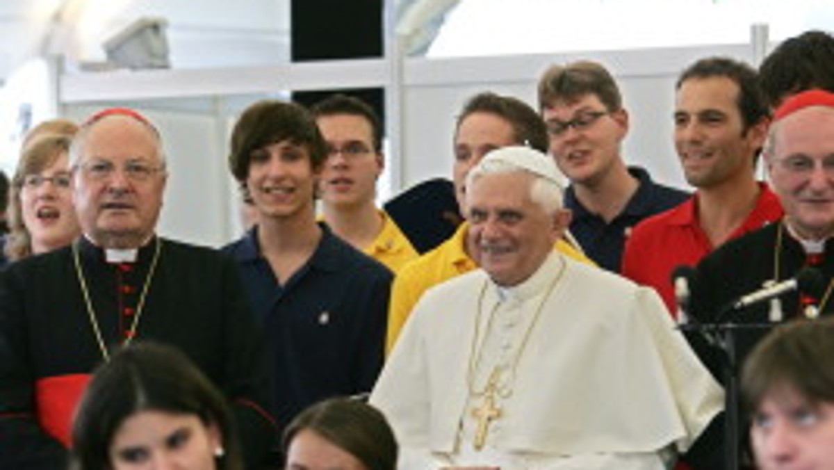 GERMANY-POPE-WYD-SHIP-MUSIC