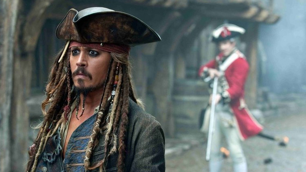 Disney rozważa restart serii filmów "Piraci z Karaibów". Paul Wernick i Rhett Reese, którzy stworzyli scenariusze do dwóch części "Deadpoola", prowadzą rozmowy z wytwórnią.