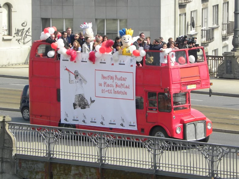 Hyundai przywiózł Puchar UEFA Euro 2012