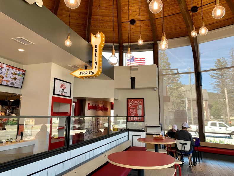 Kiosk za Fast Food PULSE - EUROmodul
