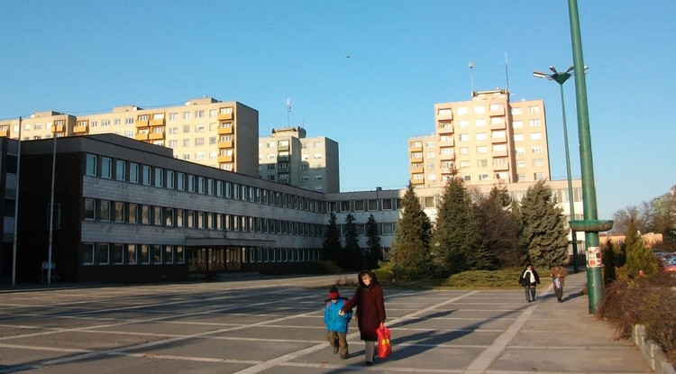 A dunaújvárosi Városháza tér