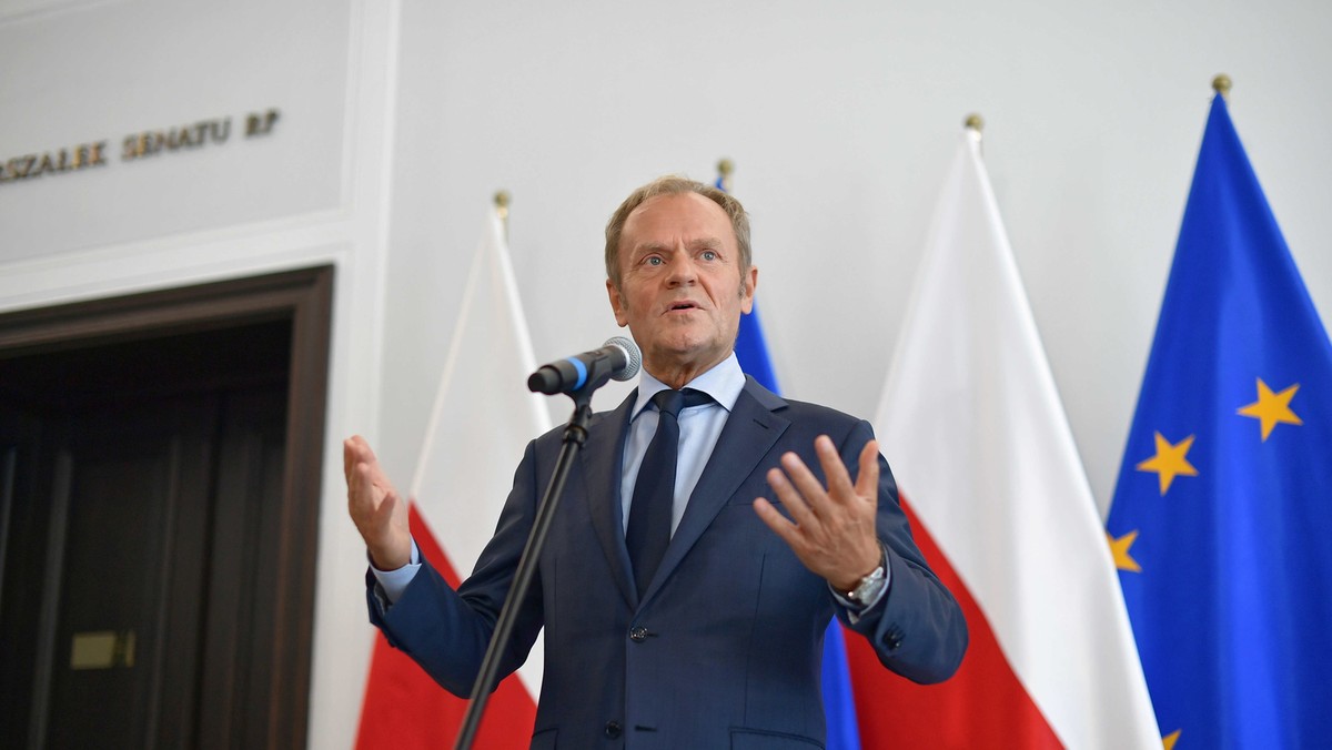 Donald Tusk podczas konferencji prasowej po spotkaniu z marszałkiem Senatu Tomaszem Grodzkim 