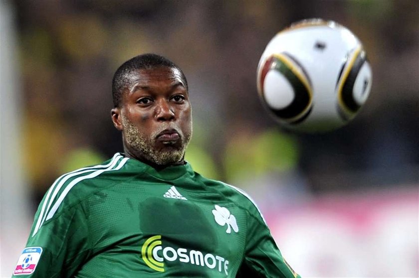 Djibril Cisse pozwany do sądu przez fana