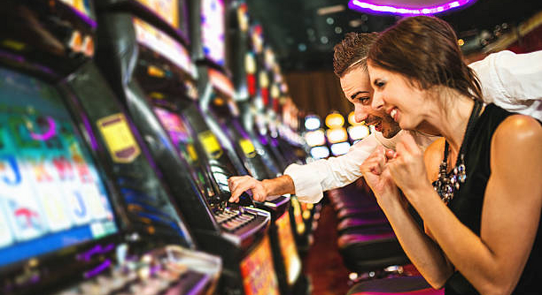 The Evolution of Slot Technology: From Mechanical Levers to Digital Screens