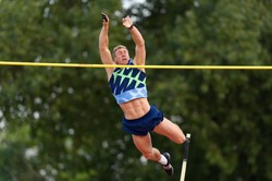 Piotr Lisek skoczył o tyczce 5,82 i zajął drugie miejsce na mityngu w Berlinie