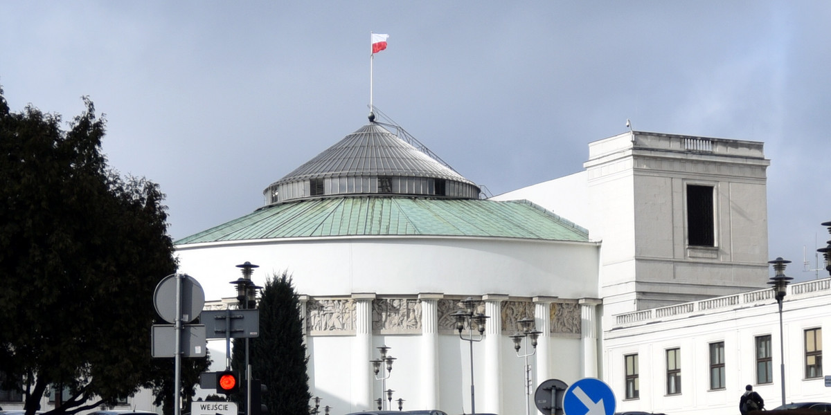 To już oficjalne! Odwołano najbliższe posiedzenia Sejmu Dlaczego?
