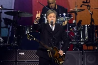 Paul McCartney domyka sprawy z przeszłości. "Wspomnienia nie muszą być ciężarem"