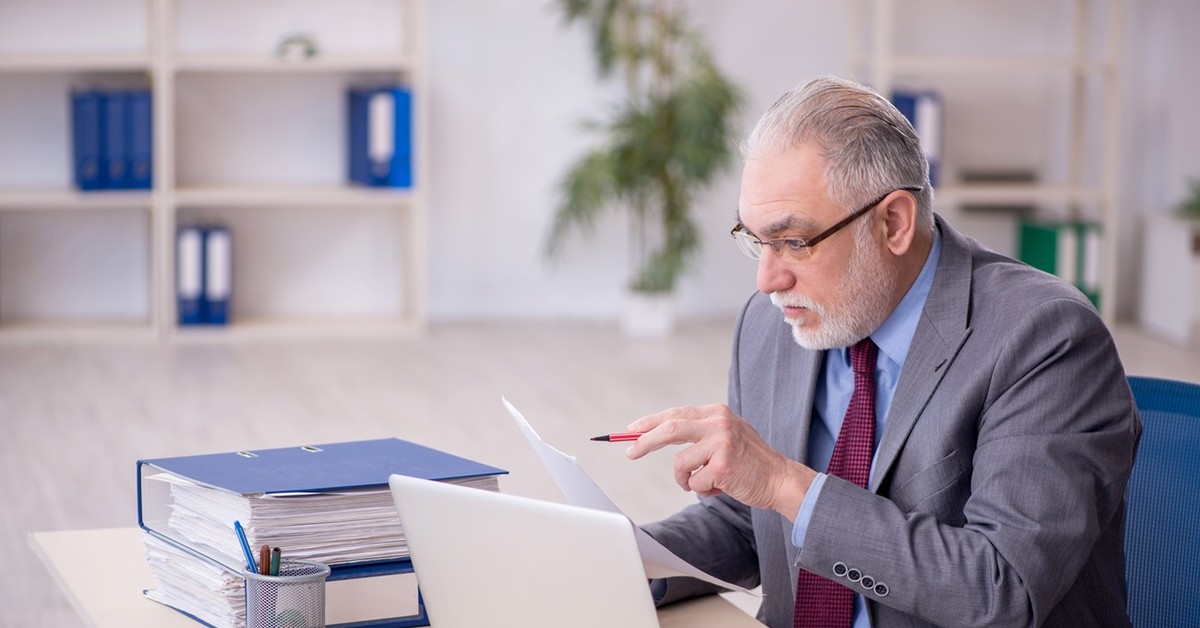 Praca po przejściu na emeryturę. choćby 3600 zł miesięcznie z pracy. Jak skutecznie zwiększyć swój budżet w 2026 roku?