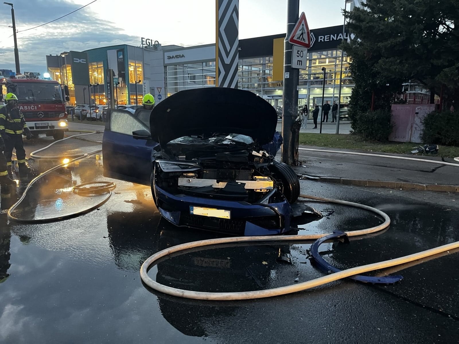 Nehoda na Vajnorskej ulici v Bratislave