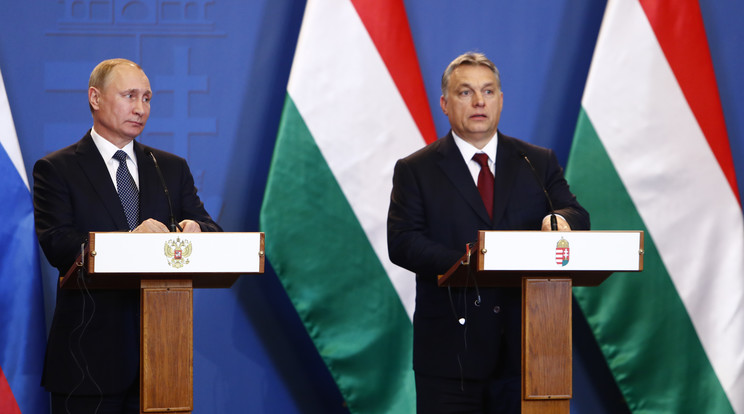 Orbán Viktor miniszterelnök és Vlagyimir Putyin orosz elnök sajtótájékoztatót tart tárgyalásuk után a Parlamentben /Fotó: Fuszek Gábor