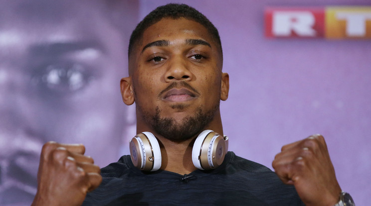 Anthony Joshua nem akar elszállni/Fotó: AFP