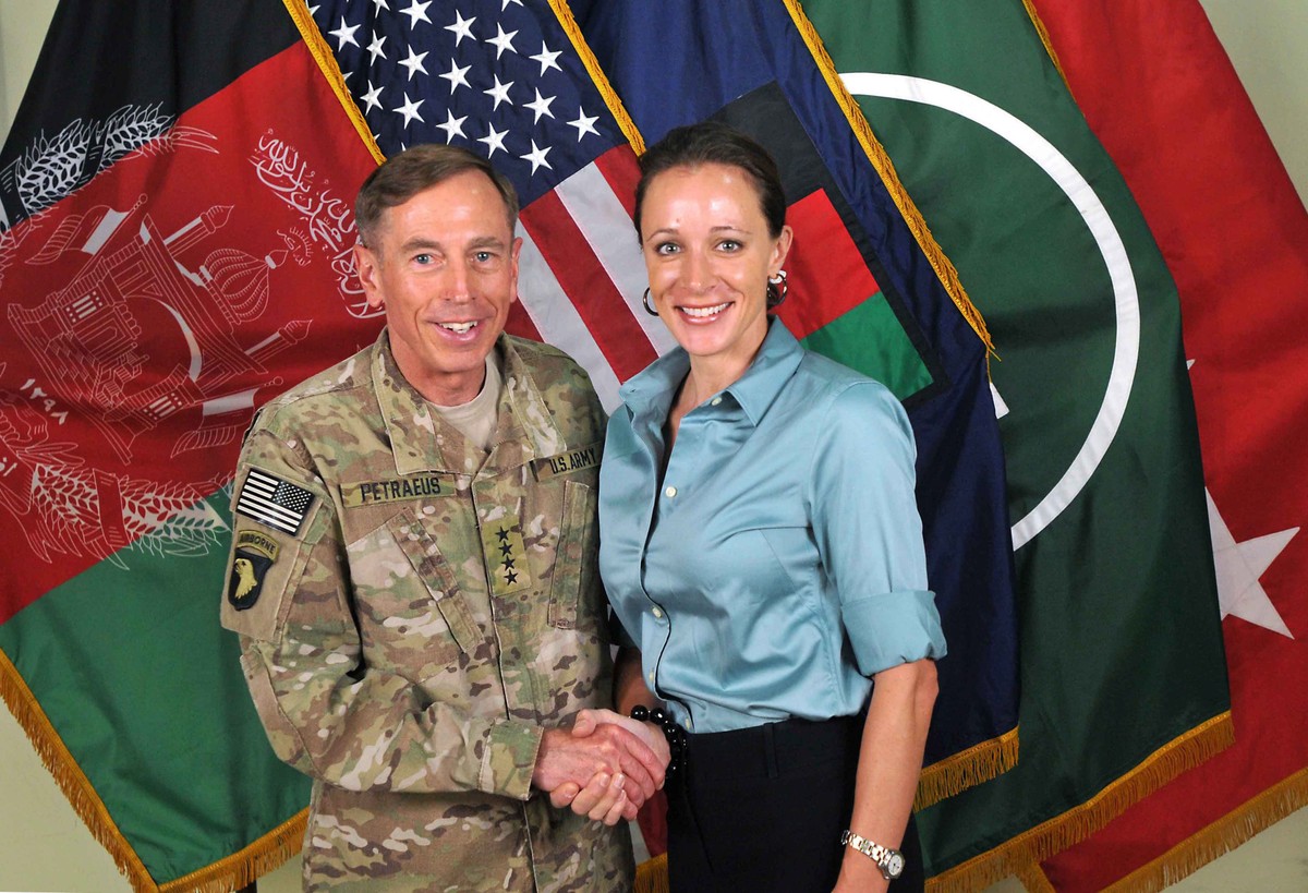 David Petraeus i jego kochanka, Paula Broadwell