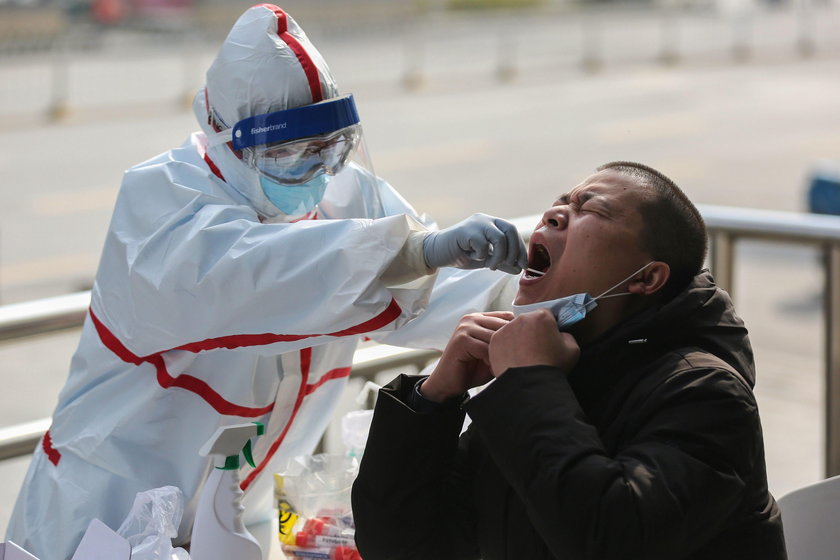 Polak pokazuje, jak walczą z koronawirusem w Chinach. Skala działań poraża