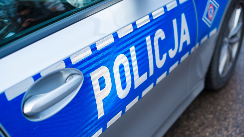 Łódź. 16-latek ranił policjanta nożem w szyję