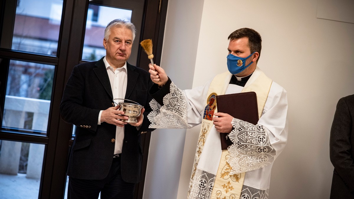 Megszólalt Bese Gergő atya: „Rászedtek, a naivságomat kihasználták”