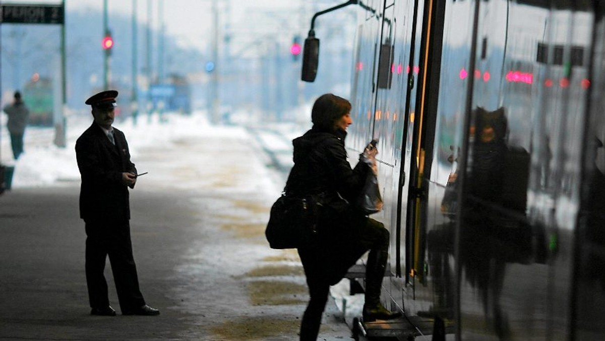 W kwietniu na śląskich torach mają pojawić się pierwsze pociągu typu Elf, produkowane przez bydgoską firmę Pesa. Ostatecznie do listopada do regionu trafi 9 takich pojazdów, zamówionych przez samorząd woj. śląskiego. Ich łączna wartość to blisko 210 mln zł.