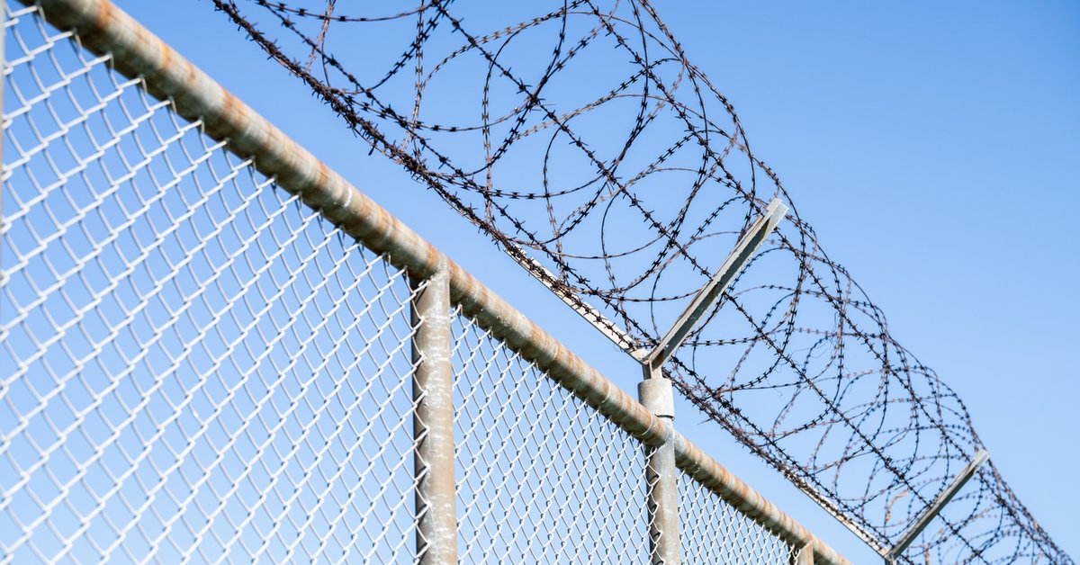 GI Fencing Ajman Installation