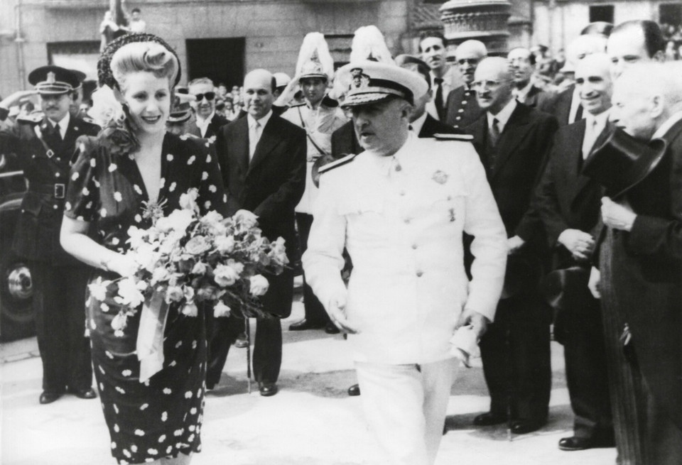 Eva Peron podczas wizyty w Barcelonie (1947)