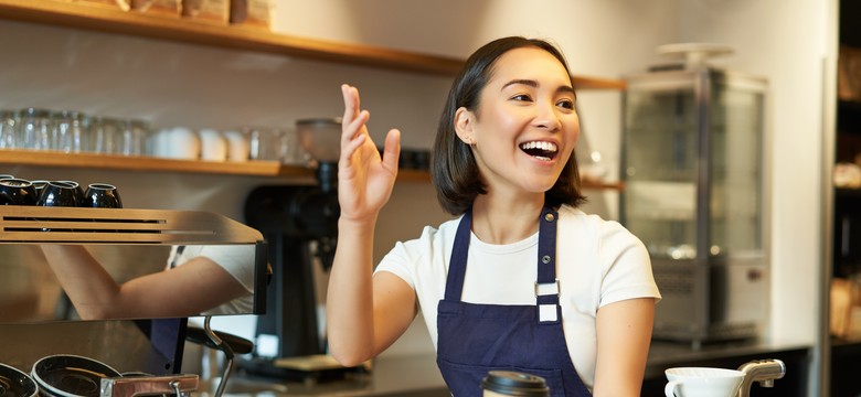 Chcesz ją zaprosić na kawę i nie przepłacić – wybierz kawiarnię w Kutnie. Zbankrutujesz jeśli miejscówki poszukasz w Międzyzdrojach lub Zakopanem
