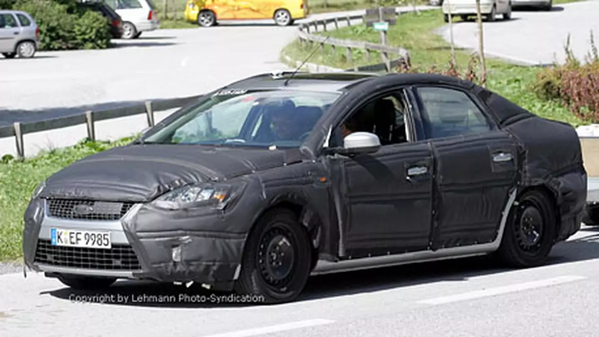 Zdjęcia szpiegowskie: nowy Ford Mondeo