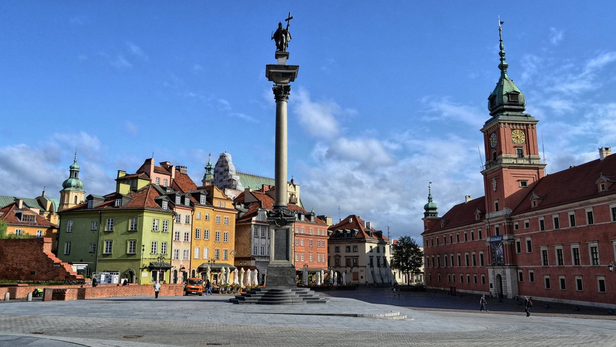 Rekonstrukcja Starego Miasta w Warszawie ustanowiła światowy precedens. Polskie doświadczenie i osiągnięcia miały wielki wpływ na kształtowanie poglądów na temat ochrony światowego dziedzictwa - powiedziała w poniedziałek na Zamku Królewskim w Warszawie wiceminister kultury Magdalena Gawin.