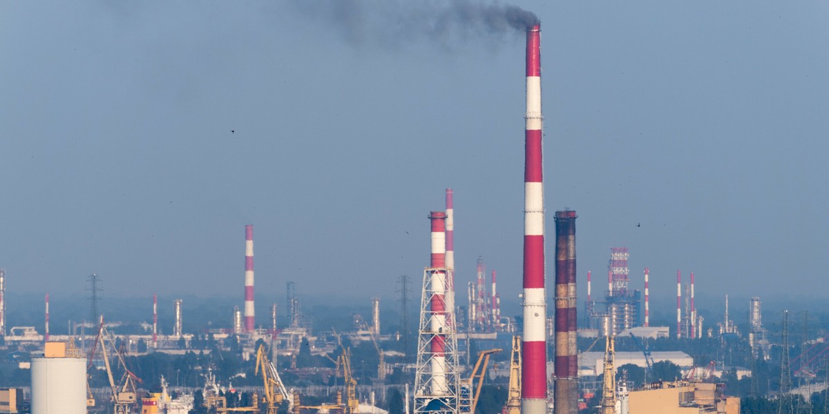 W 2021 r. nastąpił bezprecedensowy wzrost uprawnień do emisji CO2 w EU ETS.