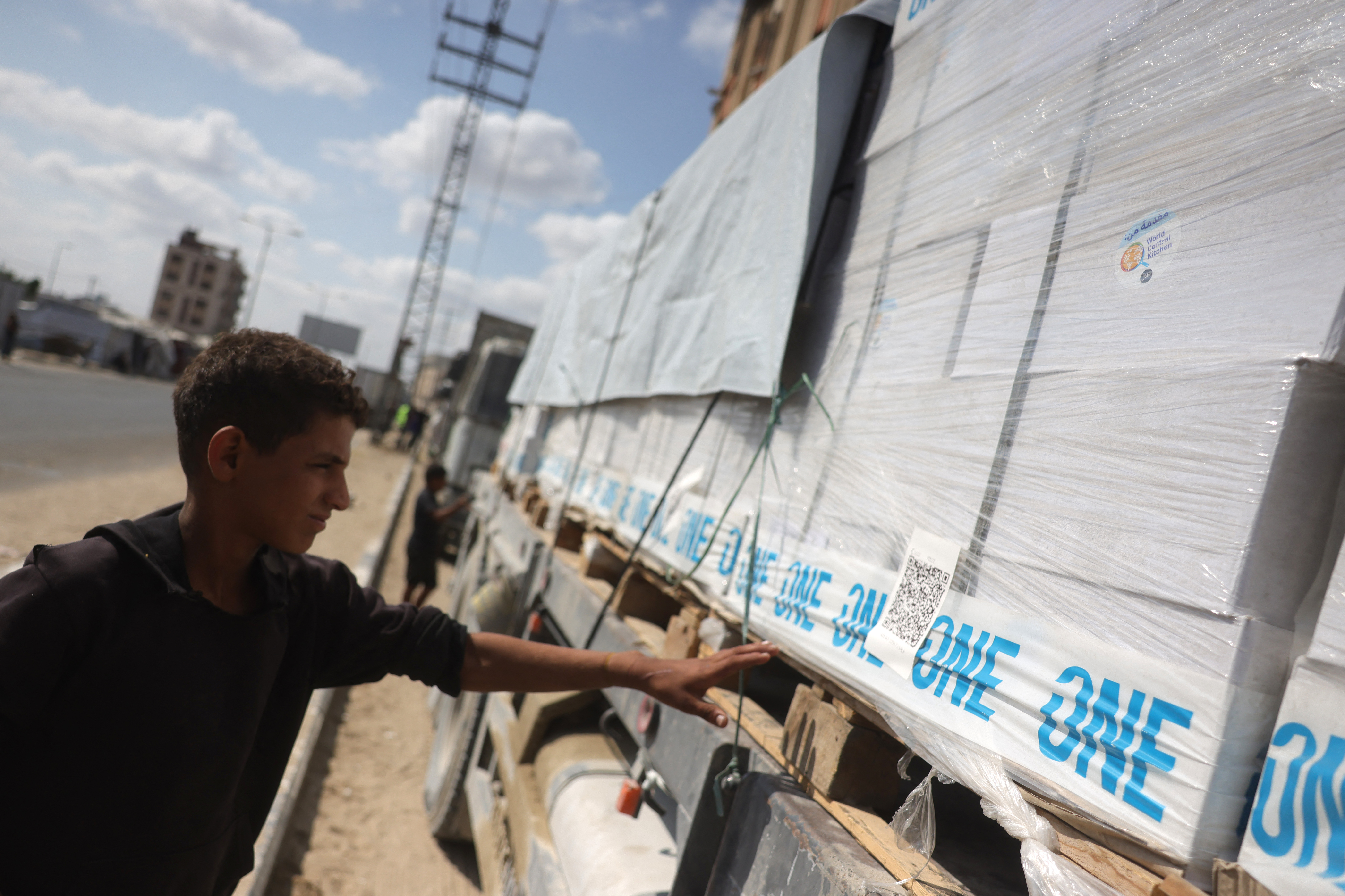 Gaza: per gli USA 600 camion al giorno. Per l'ONU, crisi umanitaria