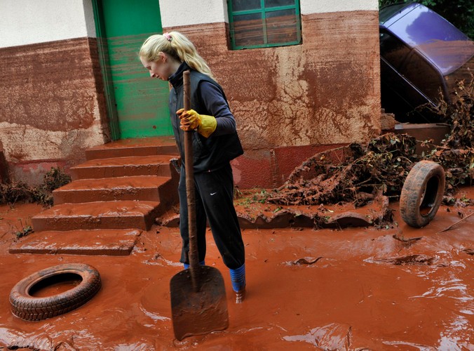 Toksyczna maź zabija na Węgrzech
