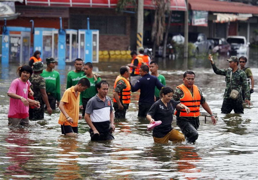 Tajlandia pod wodą. Żywioł zabił już ponad 315 osób