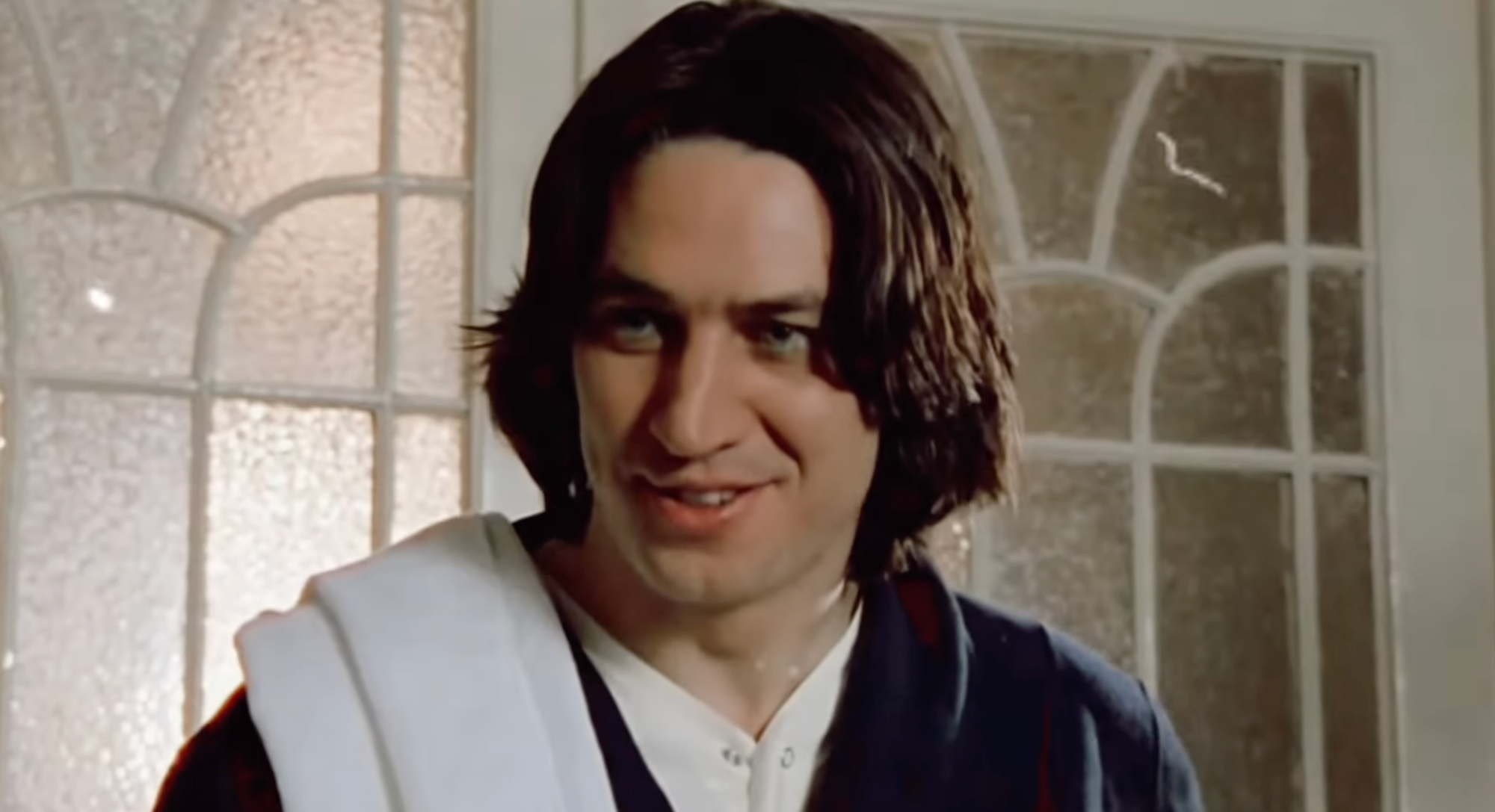 Rakúsky herec Tobias Moretti v seriáli Komisár Rex. 