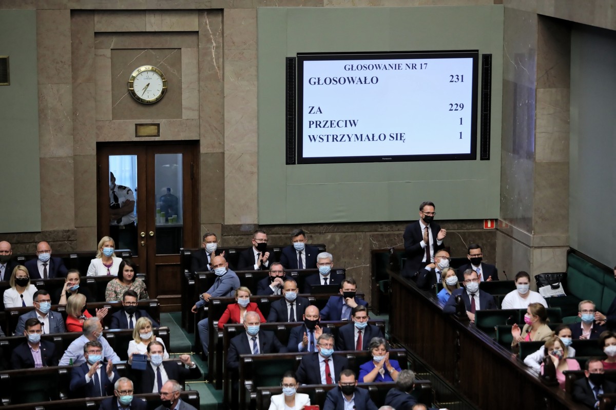 Posłowie głosują wniosek o reasumpcję