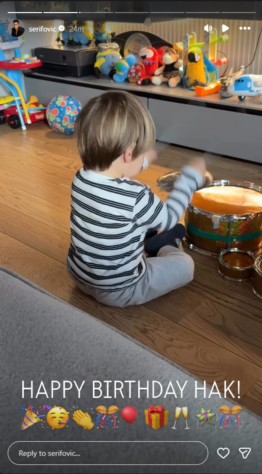 Marija i Mario Šerifović slave rođendan psu