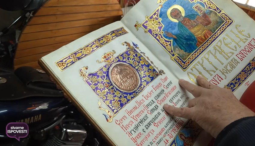 Detalji oslikavani satima i danima