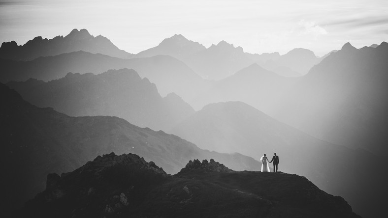 International Wedding Photographer Of The Year: Polski fotograf zajął 2. miejsce w kategorii "Epic location"