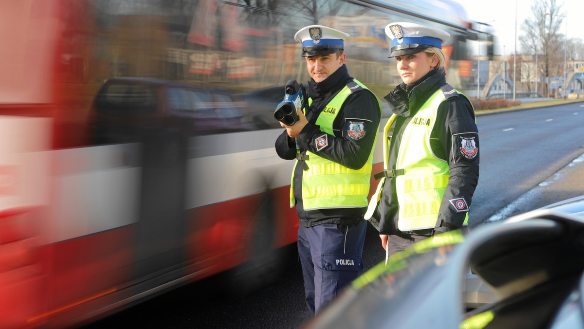 To pytanie może uratować cię przed mandatem. Warto zadać je policjantowi