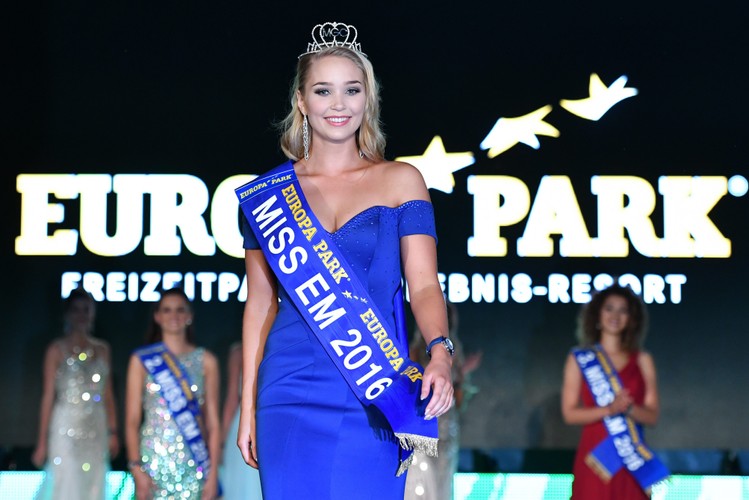 Niemcy wybrali miss Euro 2016. Reprezentacja jej kraju na ME we Francji będzie 'kopciuszkiem'