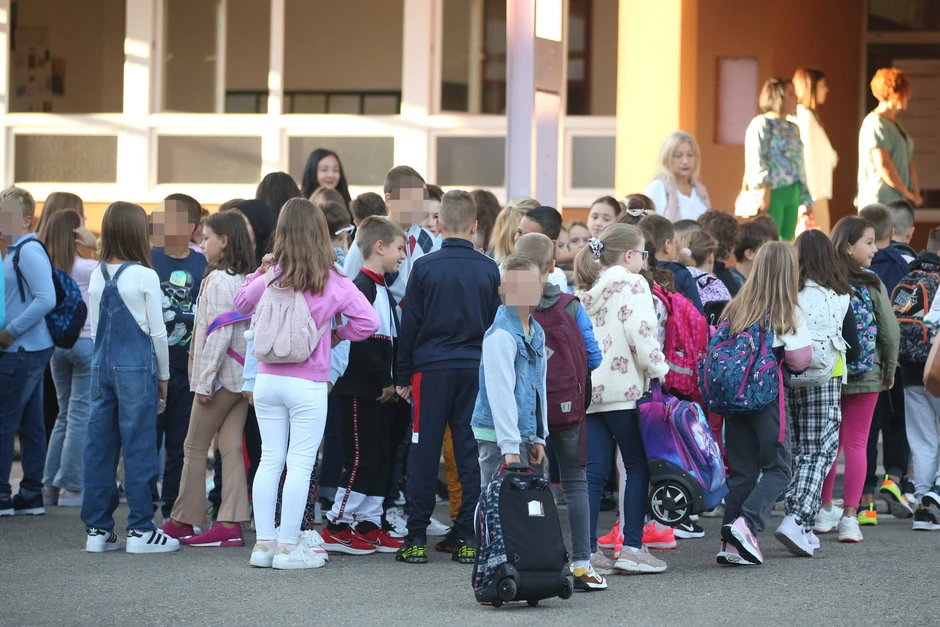 Interkulturalno obrazovanje igra ključnu ulogu u promovisanju tolerancije, razumevanja i inkluzivnosti