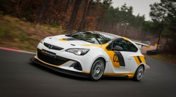 Opel wraca do sportu samochodowego! Astra OPC z Polski i adam w rolach głównych