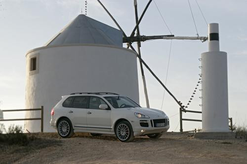 Porsche Cayenne GTS - Niekoniecznie w teren