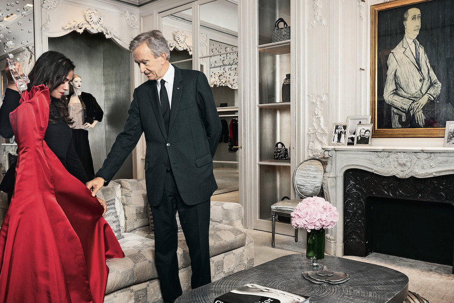 Bernard Arnault - wielbiciel luksusu i sztuki współczesnej na szczycie list najbogatszych.