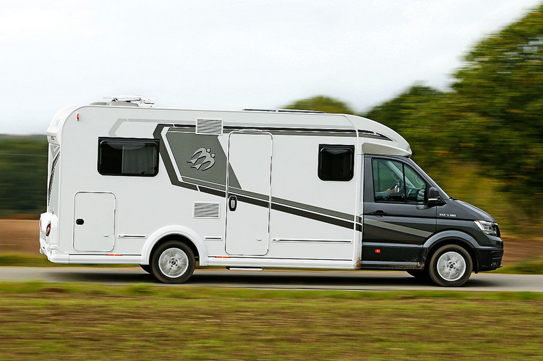 Dwa kampery 4x4: Hymer i Knaus