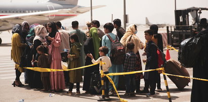 Holendrzy nie chcą u siebie uchodźców z Afganistanu. "Wynosić się stąd!"