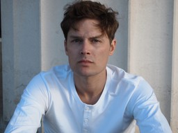 Muzyczne eksperymenty: Bąkowski, Sensations’ Fix i Harry Merry